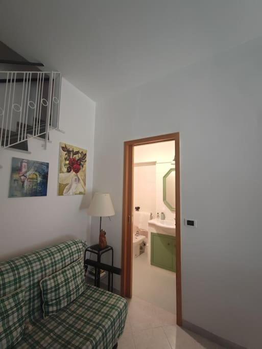 Pink House Apartment Fara in Sabina Екстериор снимка