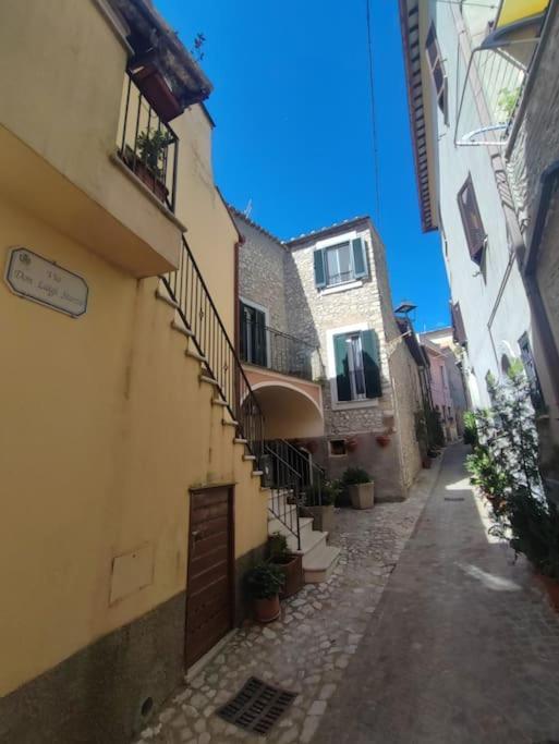 Pink House Apartment Fara in Sabina Екстериор снимка